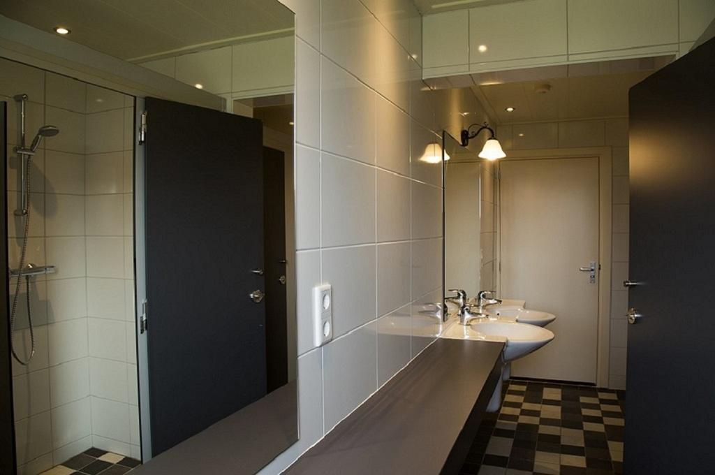 Herkenhoek 5 Bedroom Apartment Heeswijk-Dinther Екстер'єр фото